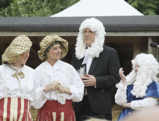 Høstmarked med "Jeppe på bjerget"