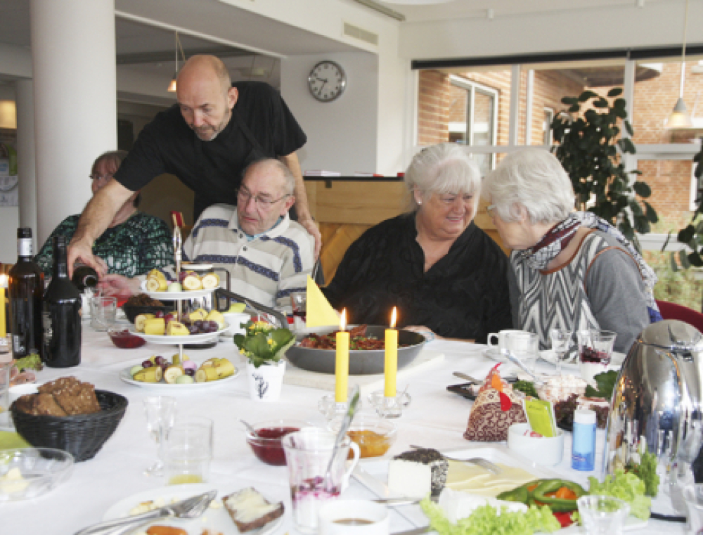 Ældreminister spiste brunch på Tjørnehaven