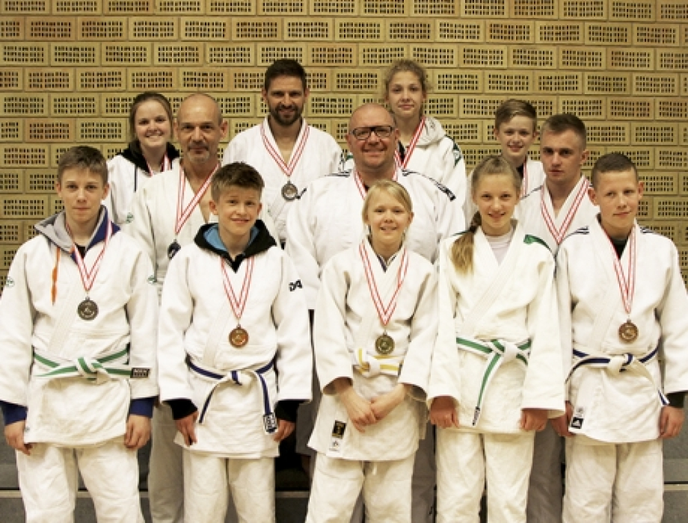 Sjelle-Skjørring IF judo boltrede sig i Galtenhallen